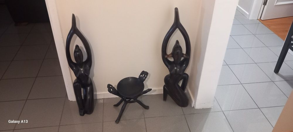 Conjunto em madeira maciça