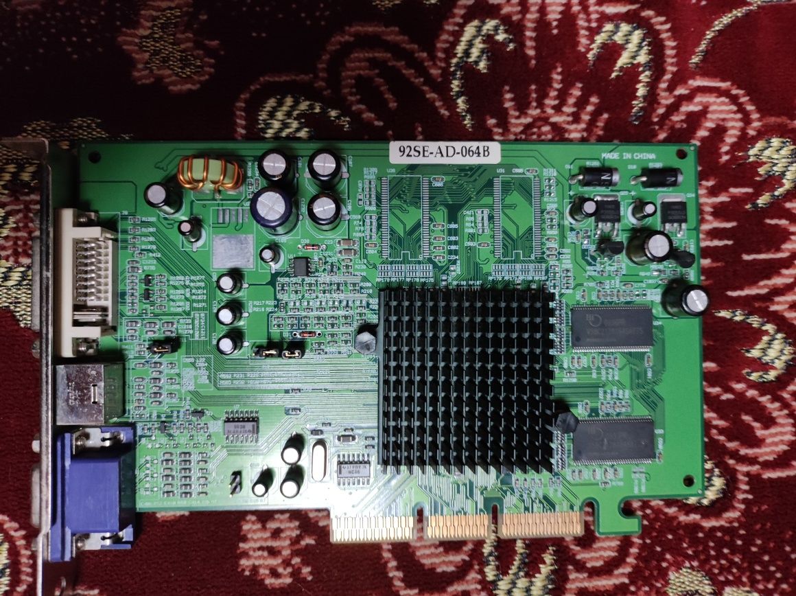 Продам ретро відеокарту JETWAY 92SE-AD-064B Radeon 9200SE 64MB 64-bit