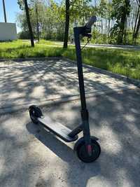 Hulajnoga elektryczna Xiaomi Mi Electric Scooter M365