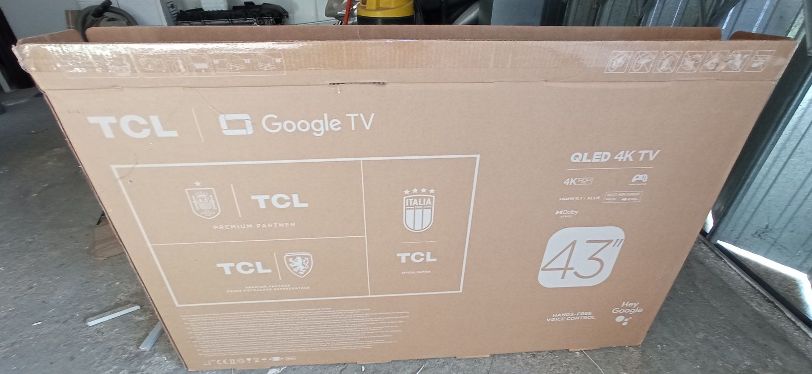 TV TLC qled 4k 43 nova.