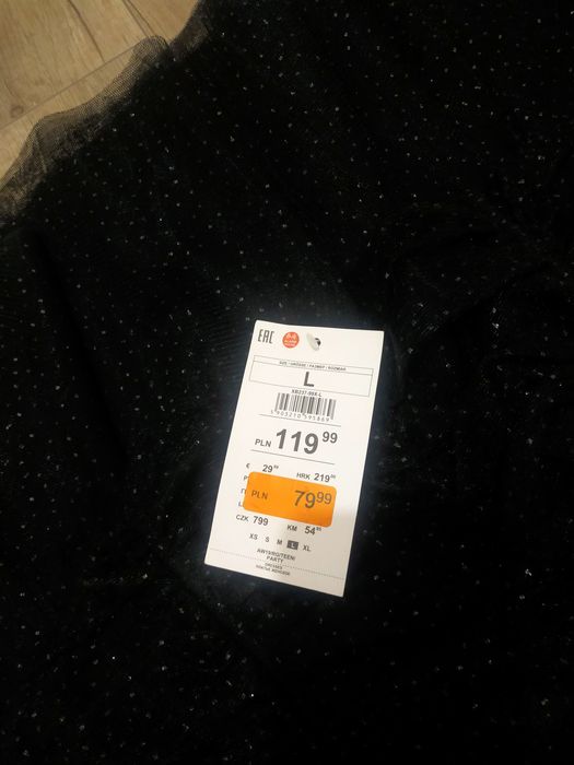 NOWA Sukienka z odkrytymi ramionami r. L