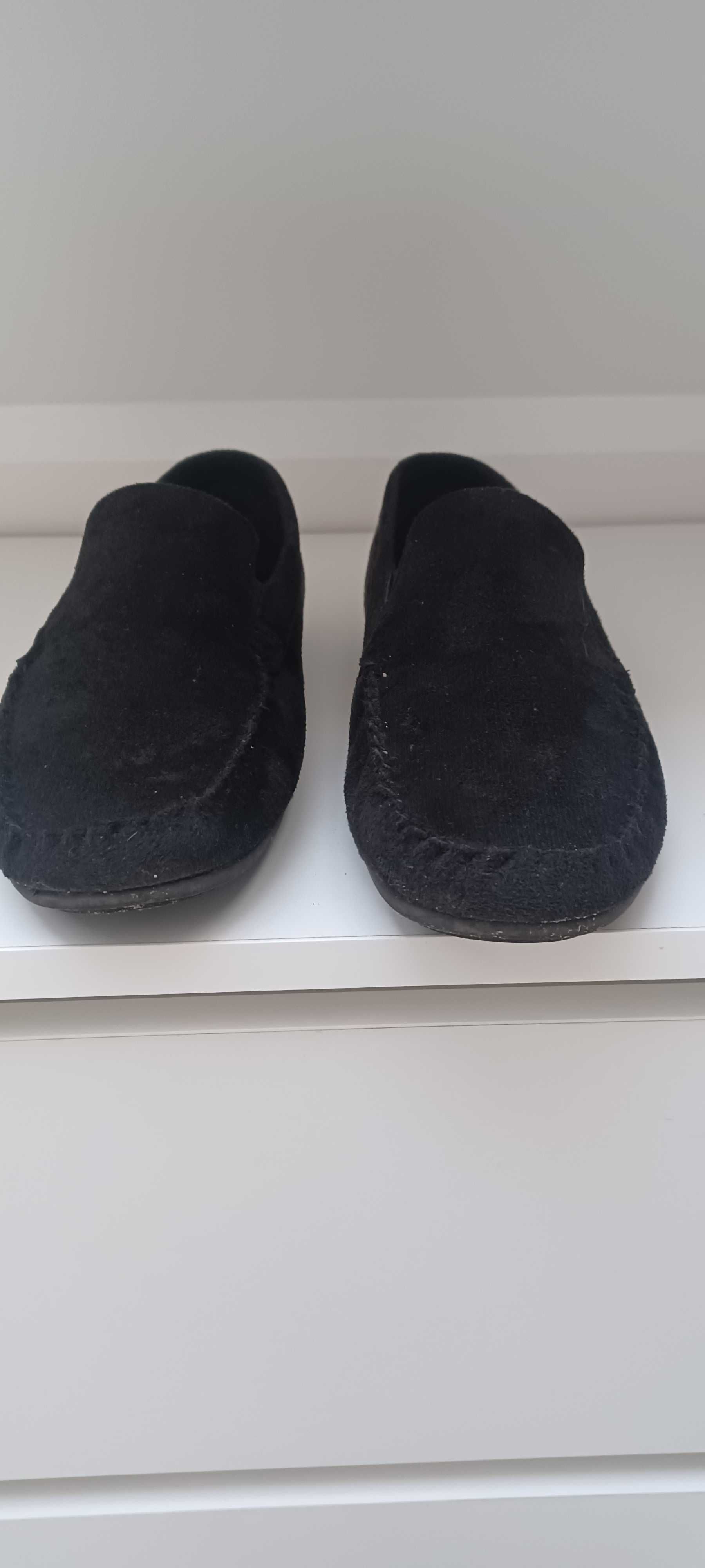 Buty zamszowe czarne r. 40