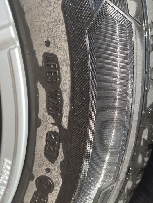 Продам комплект зимових 5X112 R17 VITO TIGUAN ТА ІНШІ