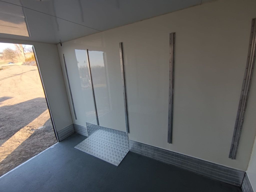Komora Chłodnicza / Chłodnia Stacjonarna / Zabudowa Chłodnicza / C65
