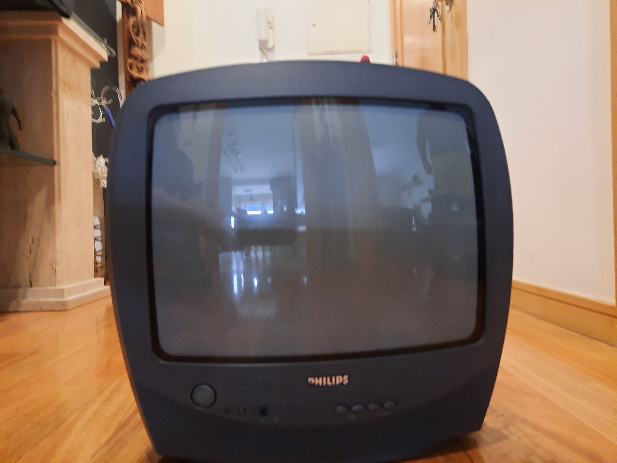 Televisão Philips de 36 cm