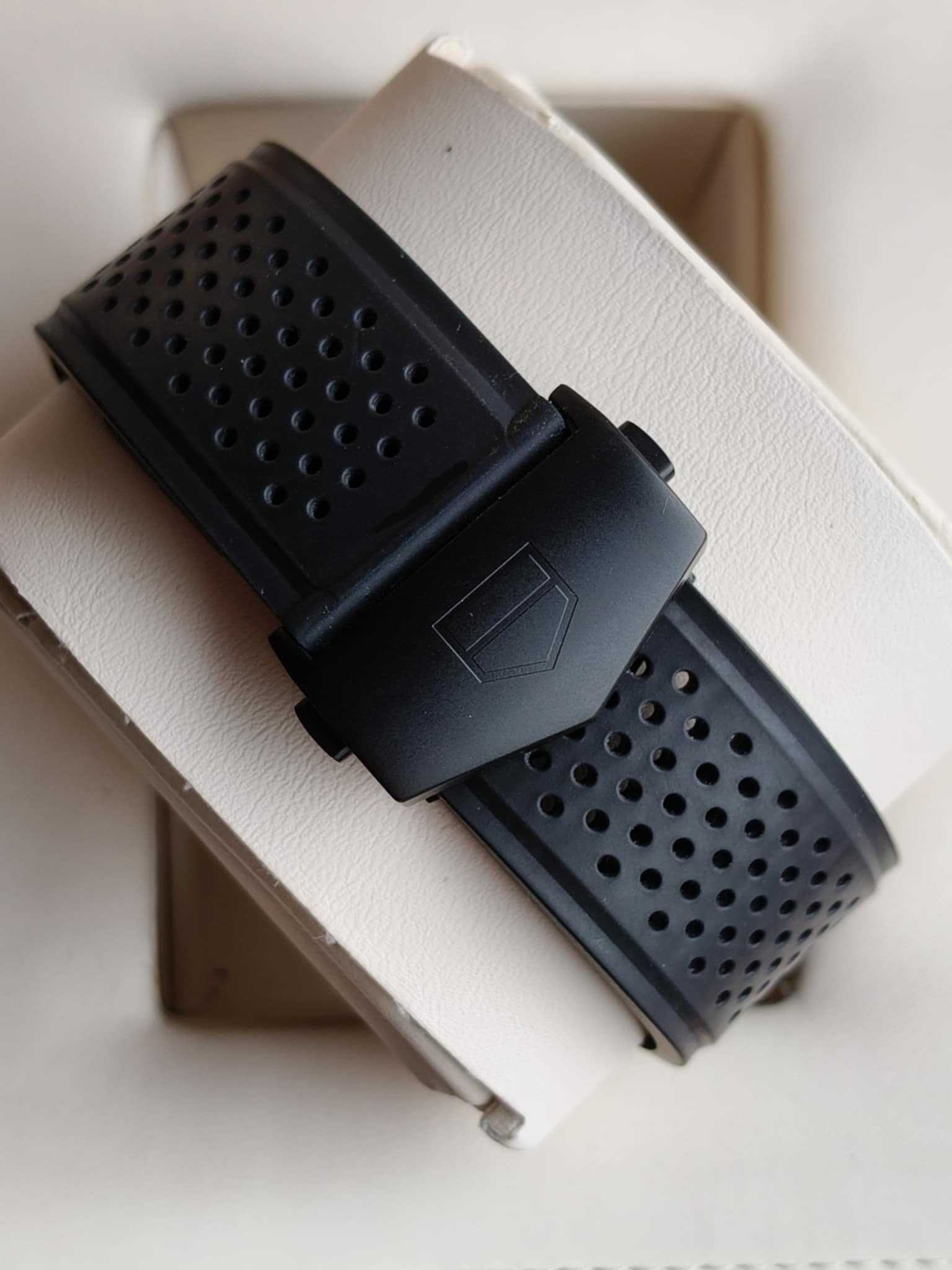 TAG Heuer Carrera Calibre Heuer 02 45mm Carbon / Tytan / 2022r