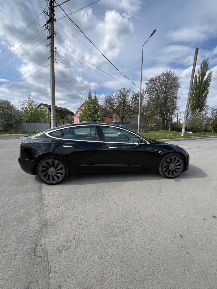 Tesla model 3 performance 2018
