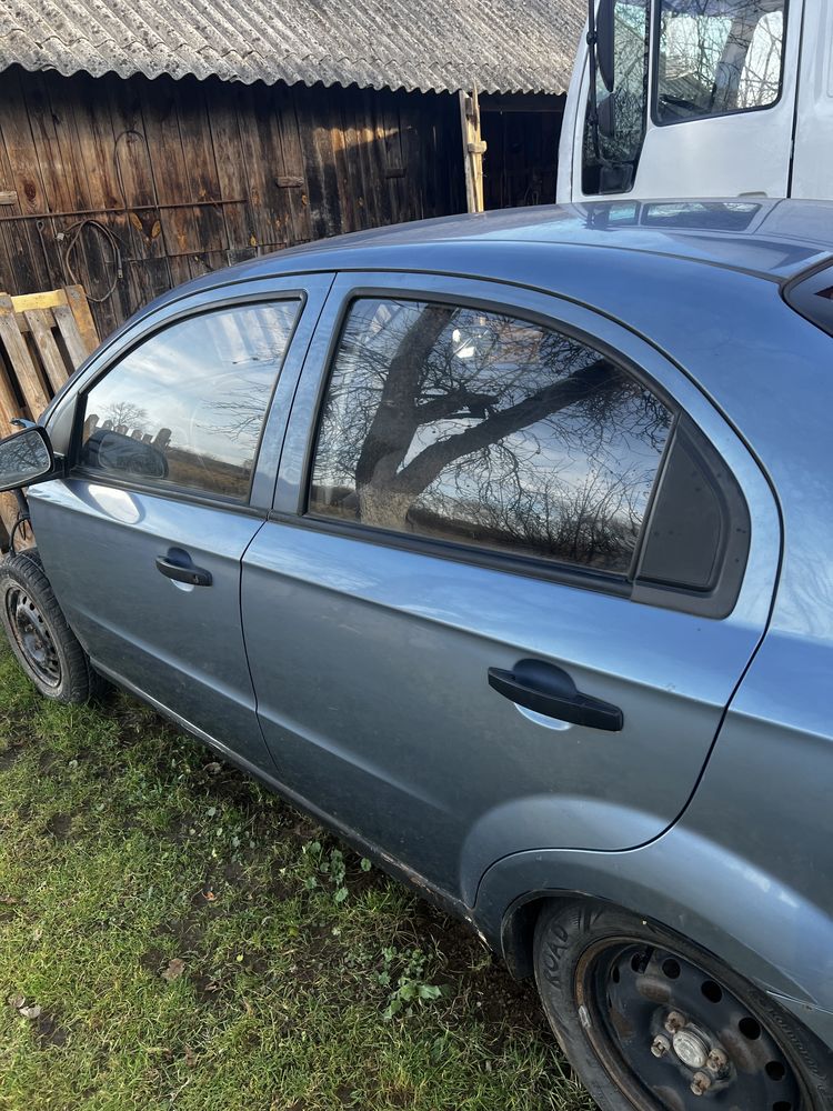 Ліва задня дверка Шевроле авео Т250