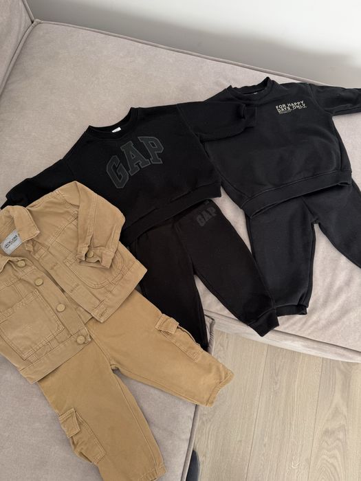 Пподам оригінальні костюми Gap, Zara 12-18 місяців