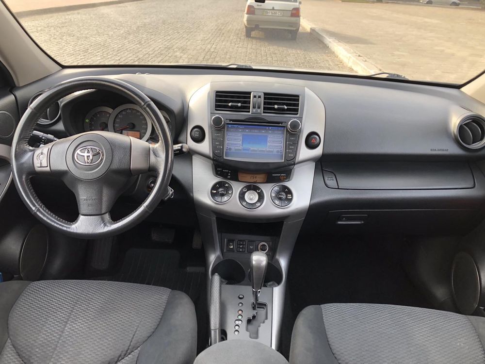 Продам Toyota RAV4 2006