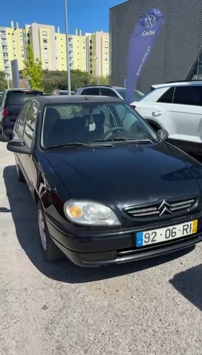 Carro Saxo citroen 2001 gasolina