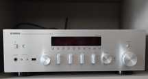 Amplituner Yamaha R-N602 - stan idealny