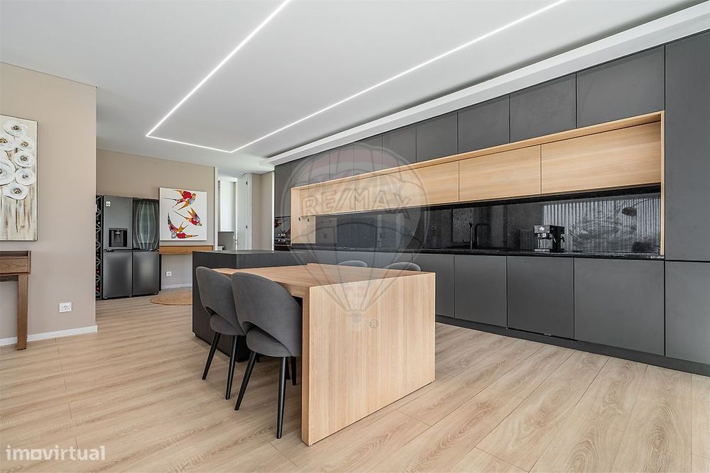 Moradia T5 para venda