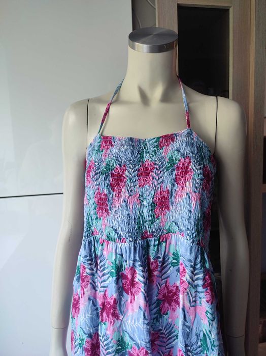 Elegancka Sukienka Maxi w Tropikalne Kwiaty idealna na Lato i Wakacje