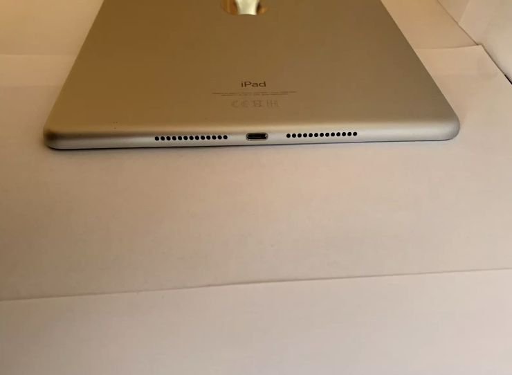 Apple iPad (9th Generation) A2602 64 GB, Wi-Fi, 10.2 in - Silver