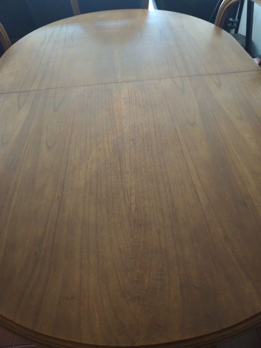 Mesa de jantar oval em madeira de Castanho, extensível + 6 cadeiras