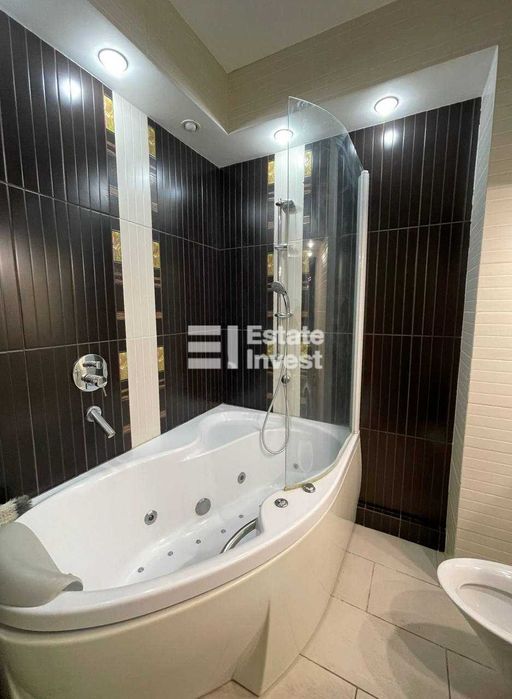 Здається 3х кімнатна квартира на проспекті Миколи Бажана