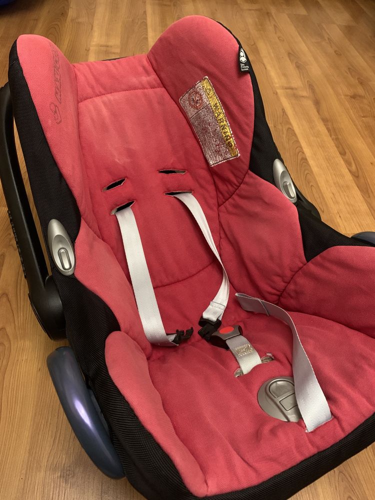 автокресло переноска Maxi Cosi