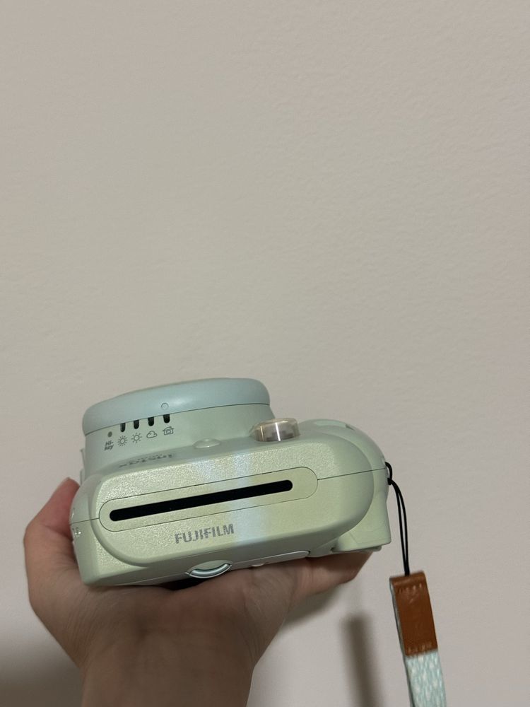 Instax.   mini 9