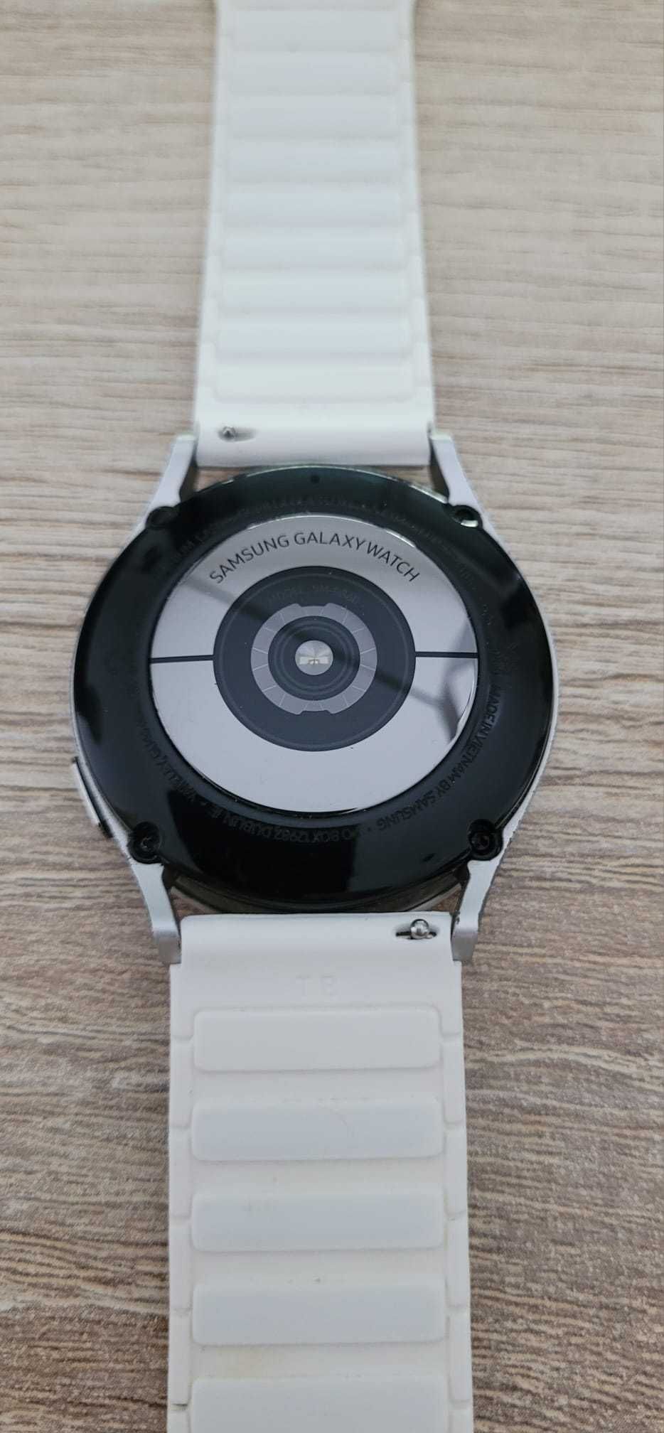 Relógio Samsung Galaxy Watch 4 40mm - Branco