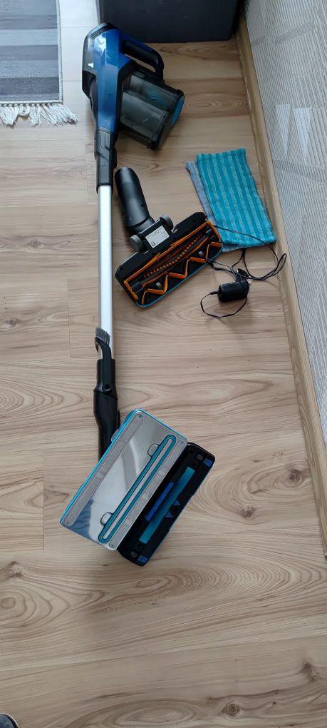 Odkurzacz pionowy Philips FC 6719