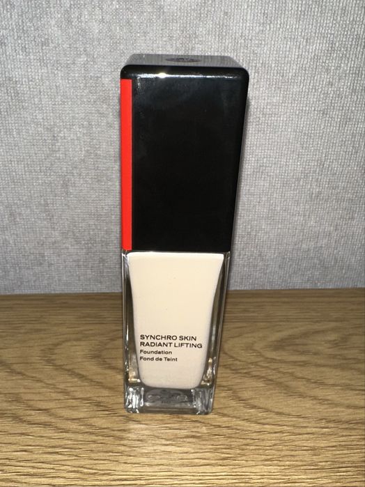 Shiseido Synchro Skin Radiant Lifting Foundation Advanced