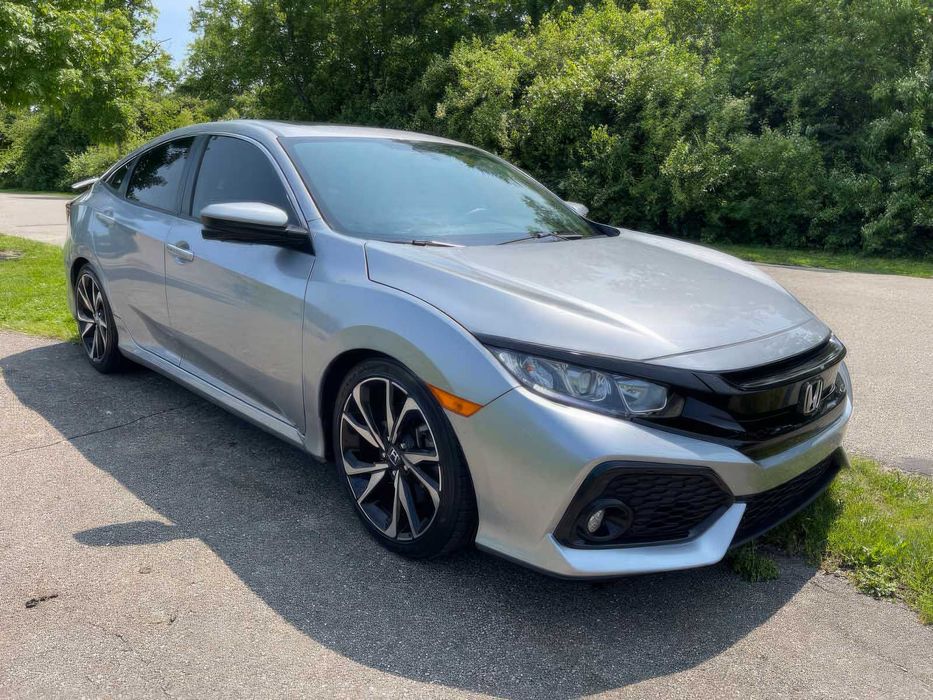 Honda Civic Si      2017