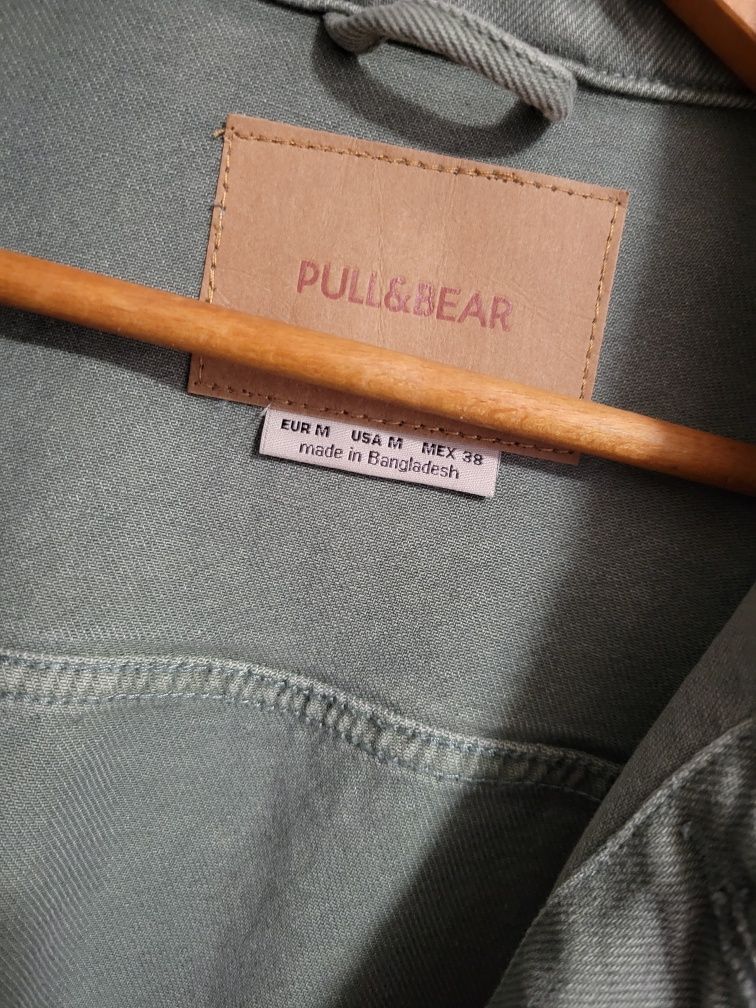 Курточка джинсовая новая - Pull and Bear мужская