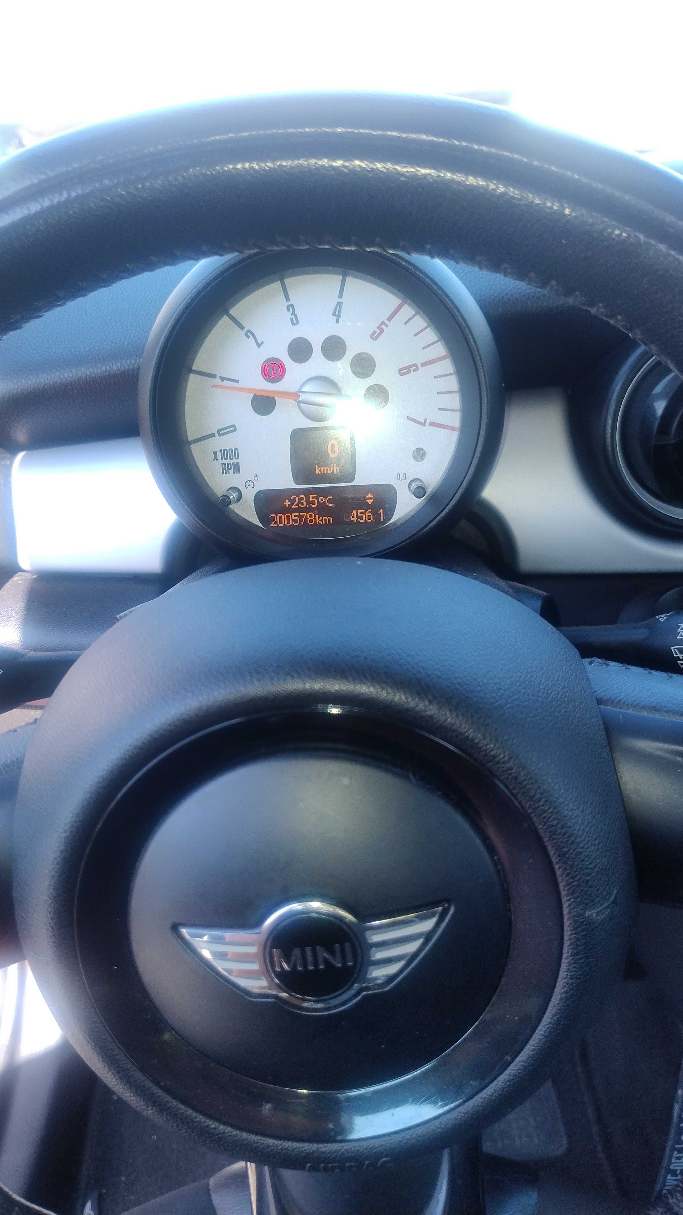 Mini Cooper D 1.6
