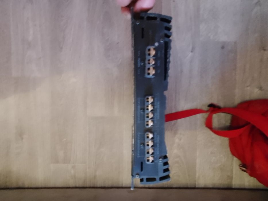 Продам усілок 4 канала