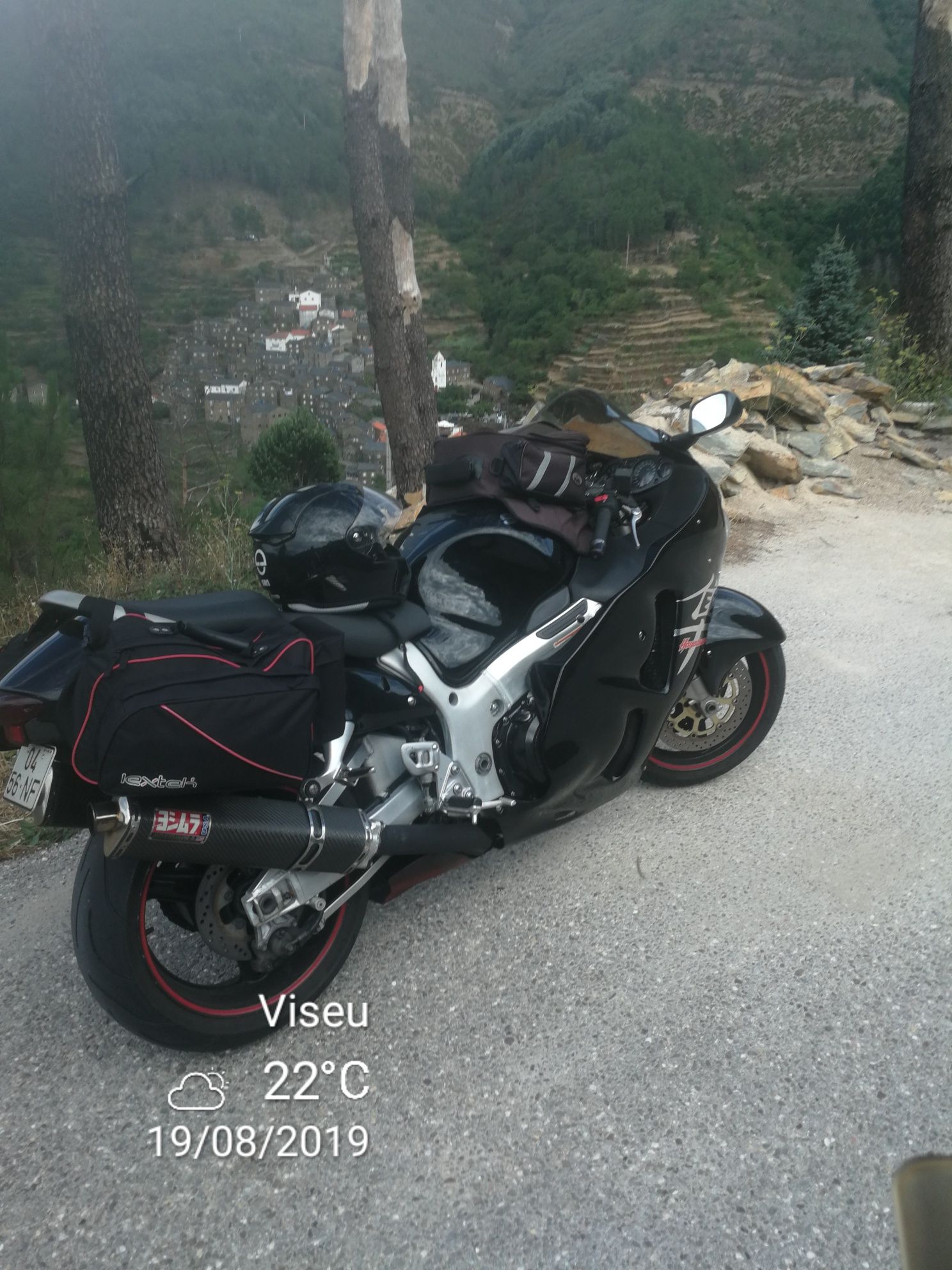Suzuki Hayabusa 99 para peças ou completa com dois motores danificados