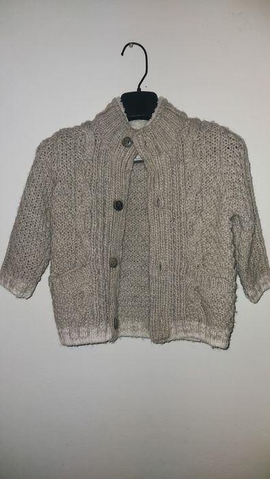 30€ o lote - Sweat com Capuz Sfera e Casaco quentinho Zara 2/3anos