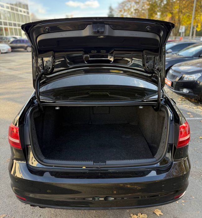 Volkswagen Jetta SE 2014