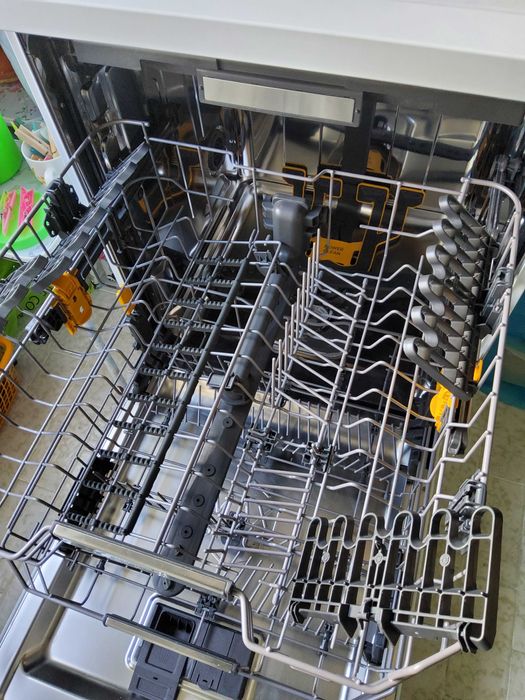 Maq loiça  com garantia Whirlpool