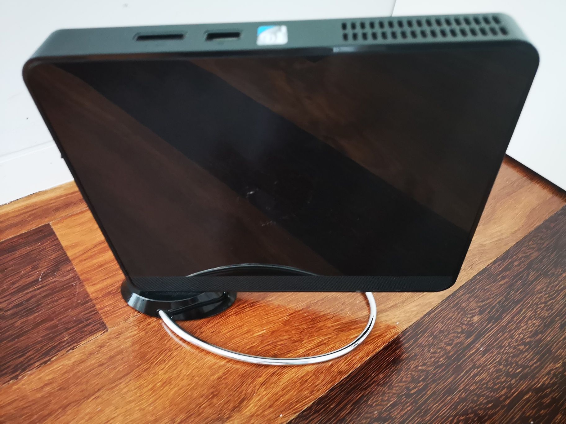 EeeBox PC EB1007P