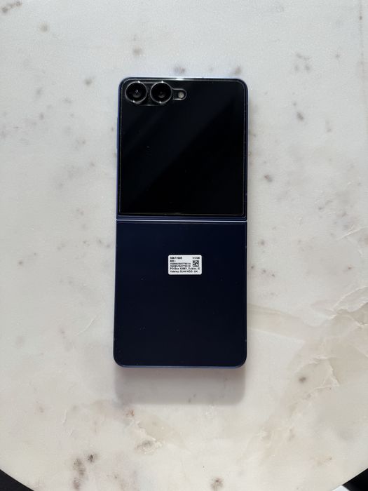 Samsung Galaxy z Flip7