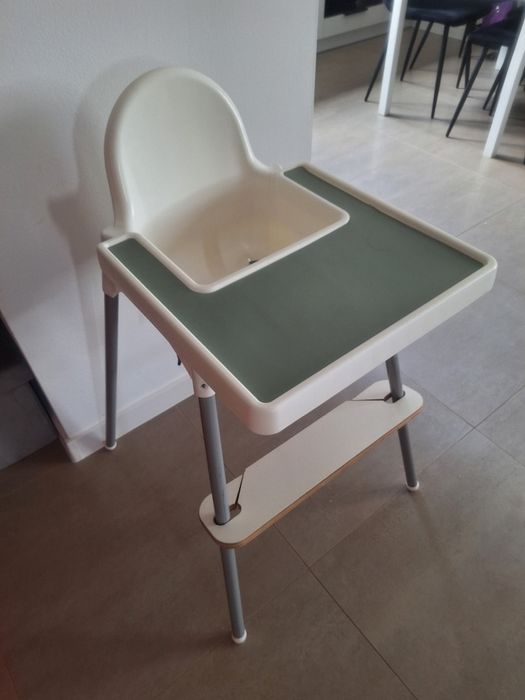 Krzesełko do karmienia z podnóżkiem i matą kea antilop