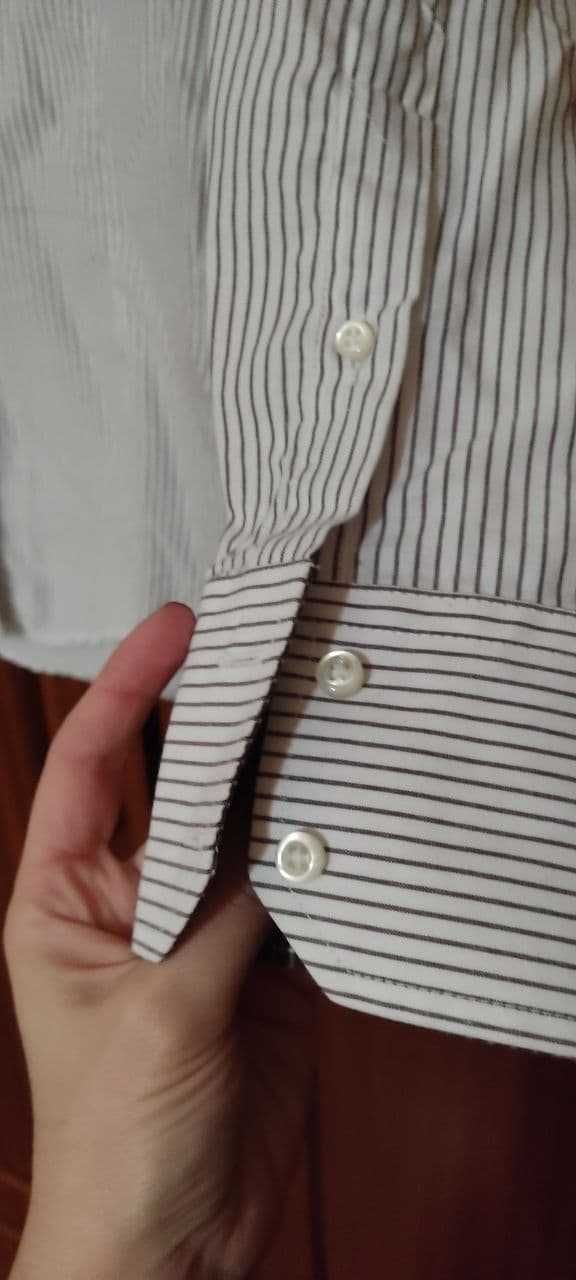 Camisa branca às riscas castanhas NOVA