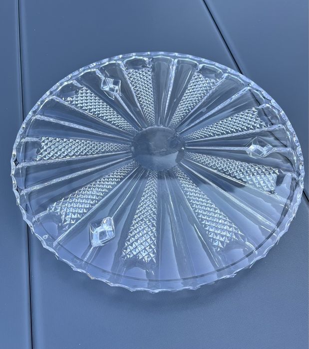 Patera szklana na ciasto owoce na nóżkach