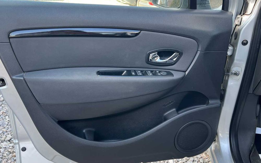 Renault Scenic 2015
