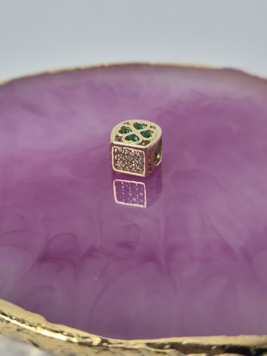 Nowy złoty charms do bransoletki typu Pandora podkowa z koniczyną