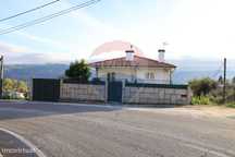 Moradia T5 para venda