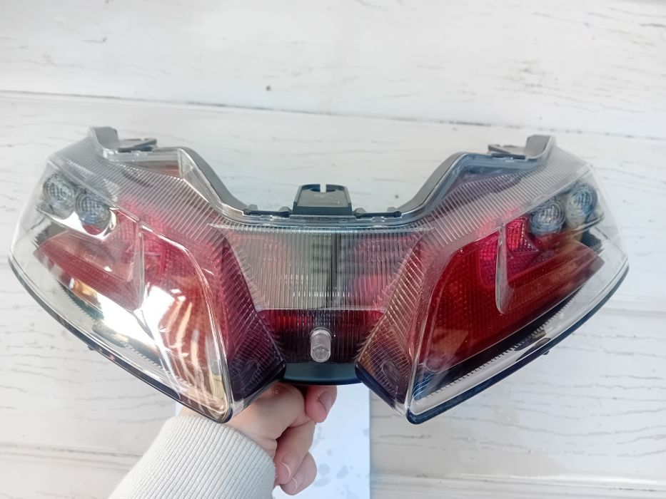 Suzuki gsxr 1300 hayabusa lampa tylna tyl