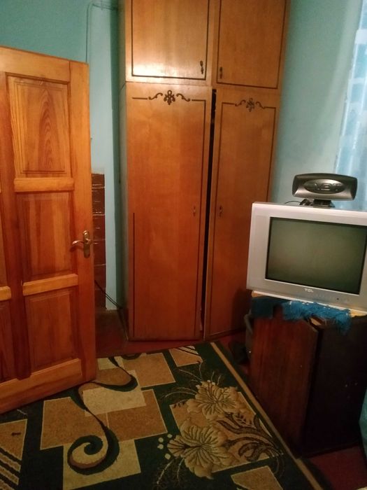 Здається  будинок 7 км від Львова