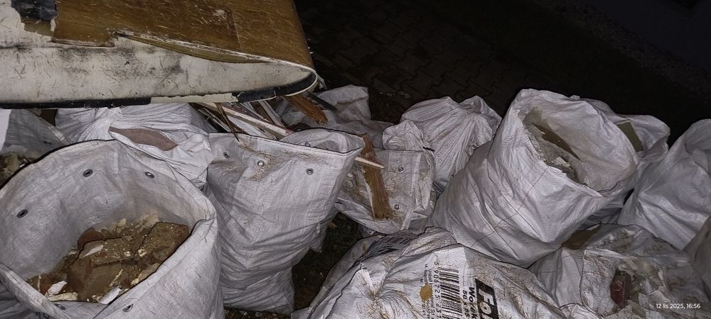 Oddam złom drewno iyp.