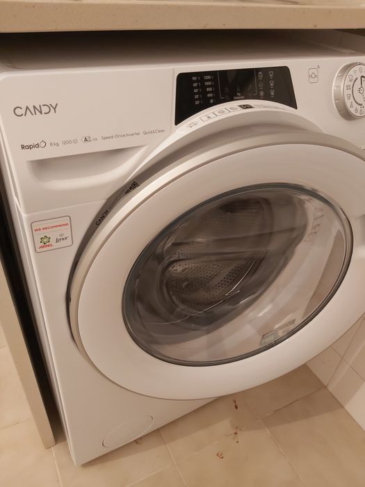 Máquina de lavar roupa Candy-como nova