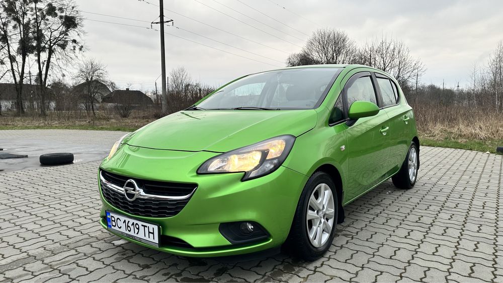 Opel corsa color edition