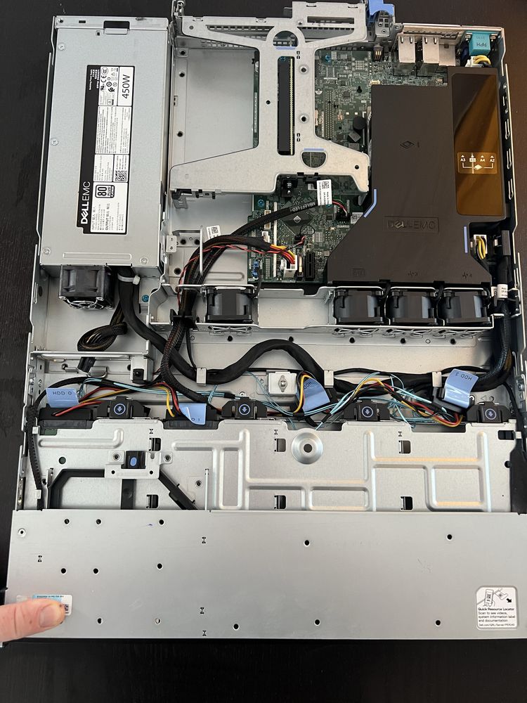 Serwer Dell emc rc240 poweredge plus dwa dystki 1TB