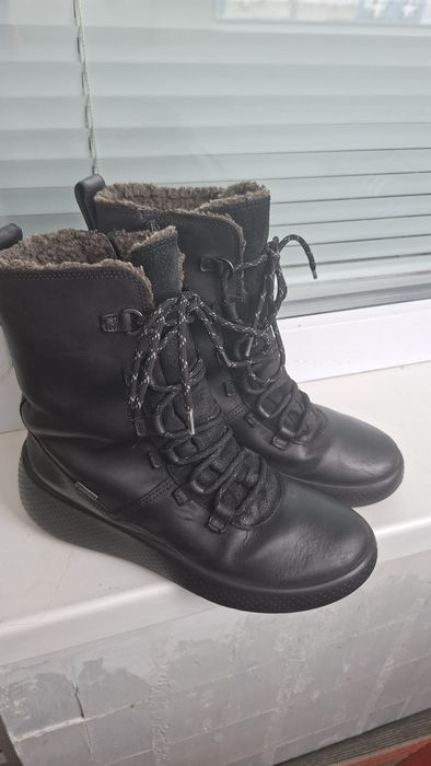 Продам зимние ботинки Ecco р 37