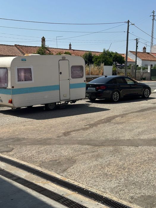 Vendo caravana com wc